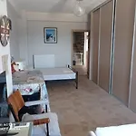 Aggelikis Cosy Shared House 民宿