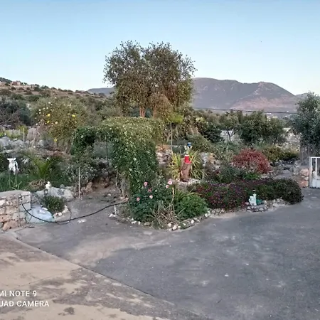 Aggelikis Cosy Shared House Pansiyon *