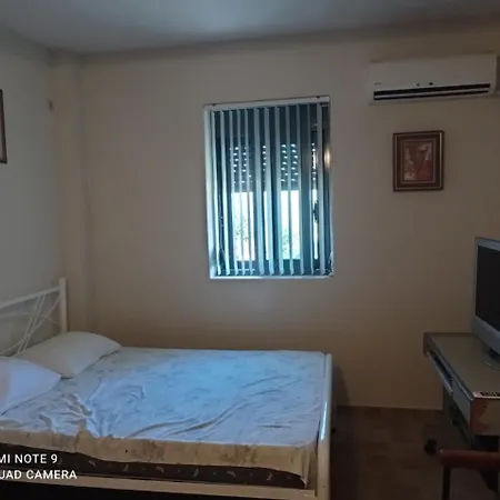 Privat bolig Angelikis Shared *