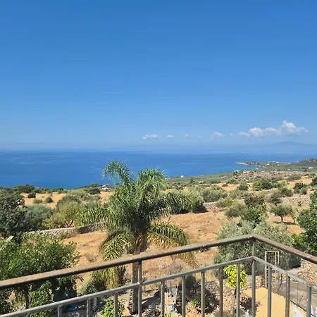 Aggelikis Cosy Shared House *