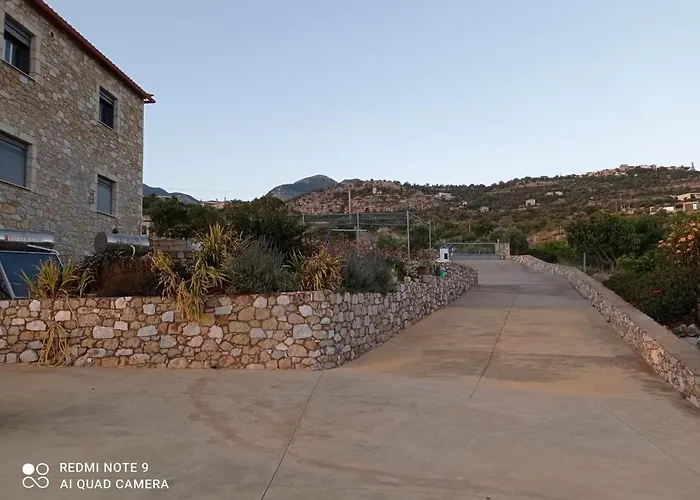 Homestay Aggelikis Cosy Shared House *