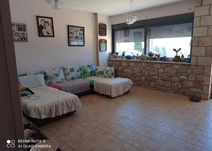 Kwatera prywatna Aggelikis Cosy Shared House *