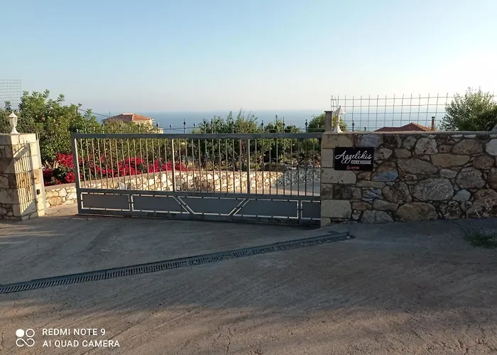 Homestay Aggelikis Cosy Shared House